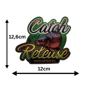Detailreicher Katran Sticker, der das Konzept von Catch & Release illustriert, 12,6 x 12 cm groß.
